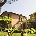 Il Borgo Di Donoratico, With Swimming Pool 3* Donoratico