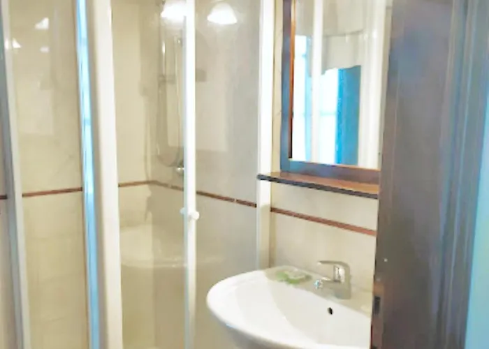 Lejlighedshotel Il Borgo Di Donoratico, With Swimming Pool 3*